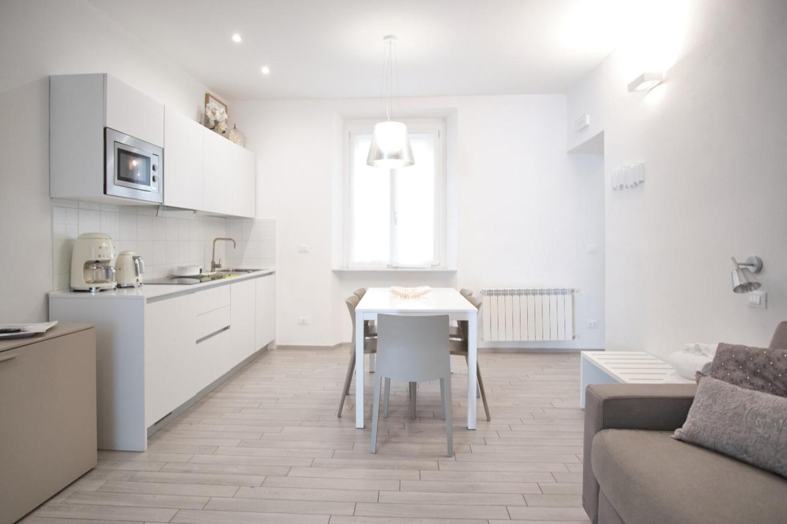 Cinque Terre Bridge Apartment *
